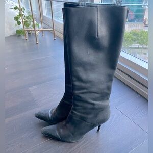 Black Nine West size 7 pointed heel boots